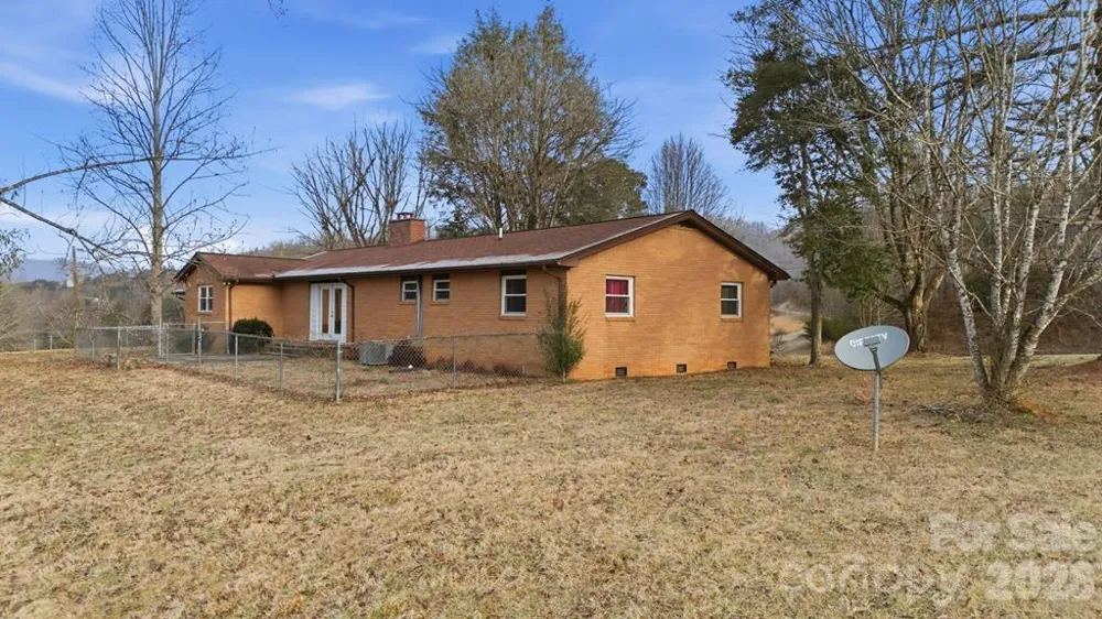 2977 HWY 64 Highway W Hayesville, NC 28904