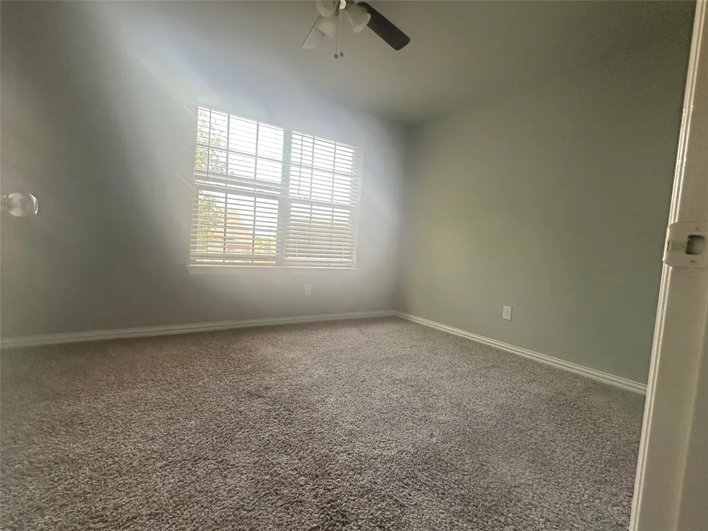 2349 Homewood Lane Grand Prairie, TX 75050