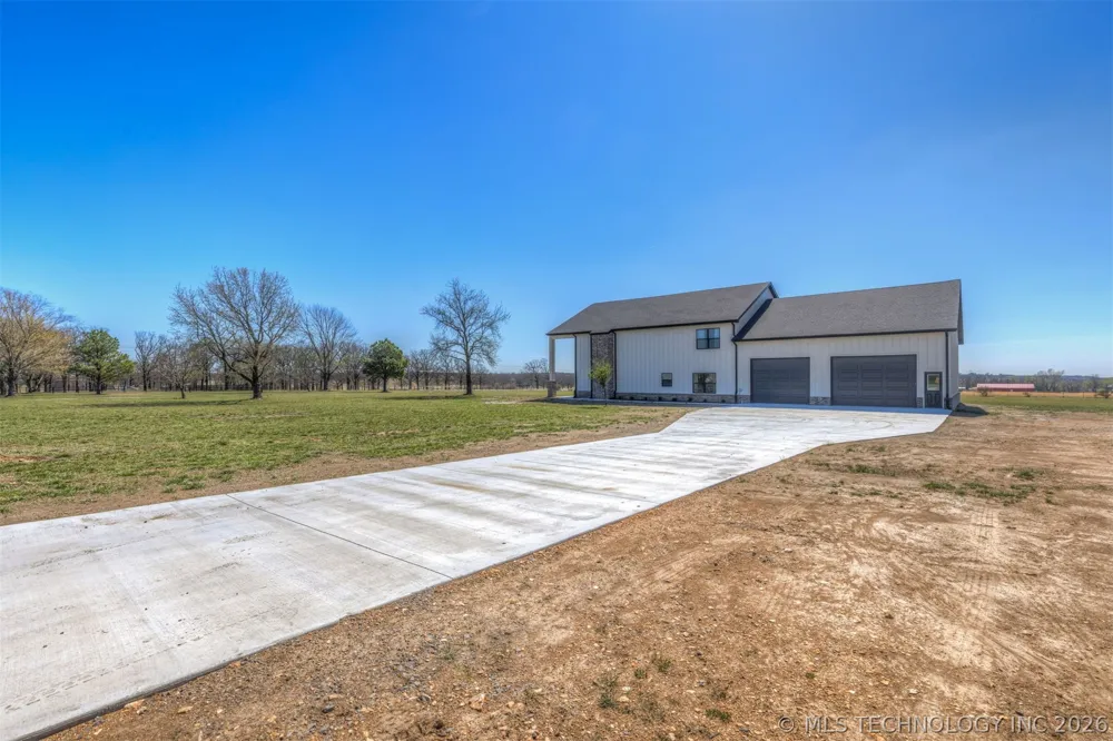 139172 State Highway 82 Tahlequah, OK 74464
