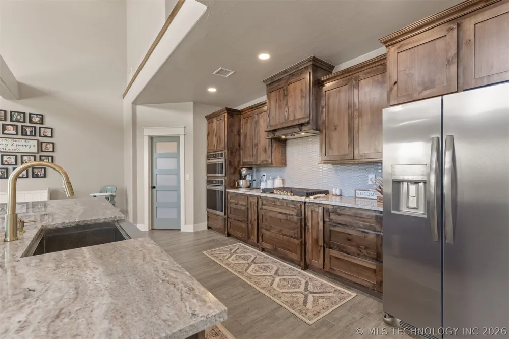 139172 State Highway 82 Tahlequah, OK 74464