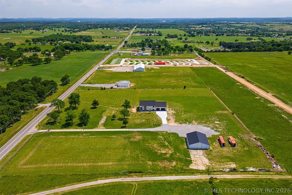 139172 State Highway 82 Tahlequah, OK 74464