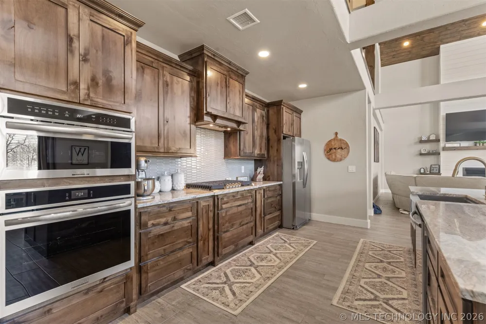 13917 State Highway 82 Tahlequah, OK 74464