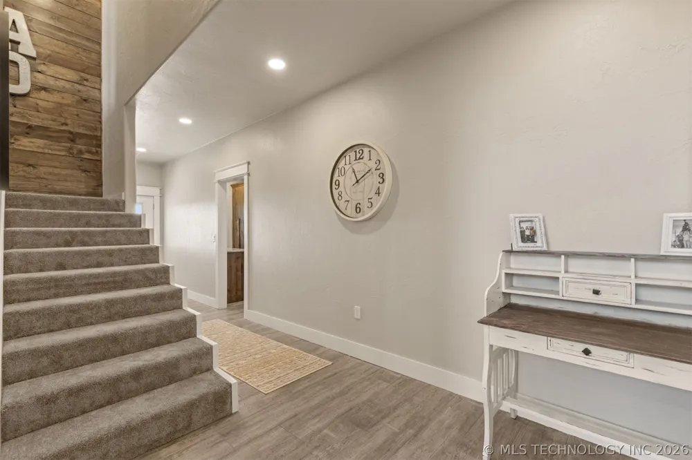 13917 State Highway 82 Tahlequah, OK 74464