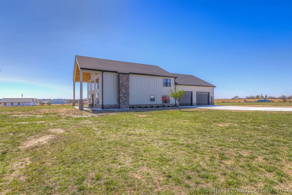 13917 State Highway 82 Tahlequah, OK 74464