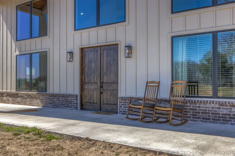 13917 State Highway 82 Tahlequah, OK 74464