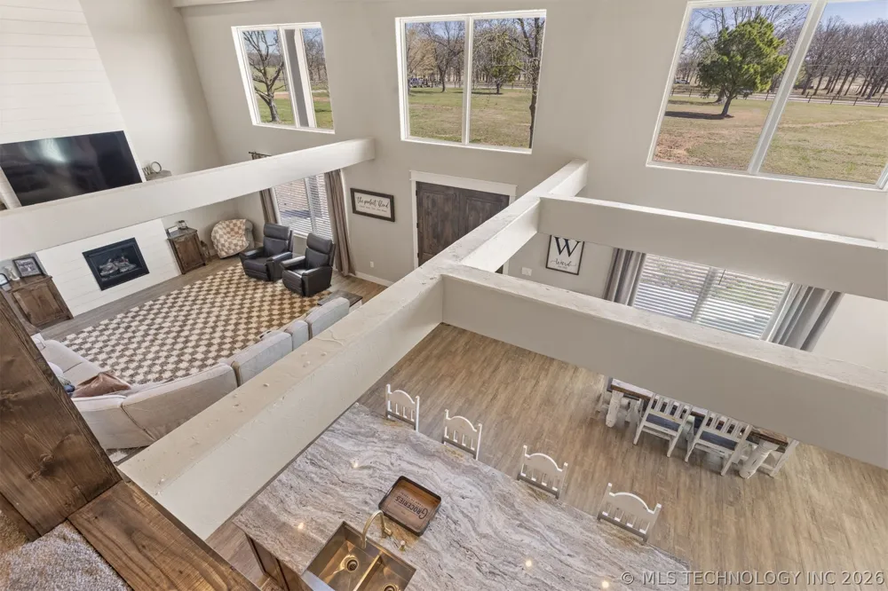 13917 State Highway 82 Tahlequah, OK 74464
