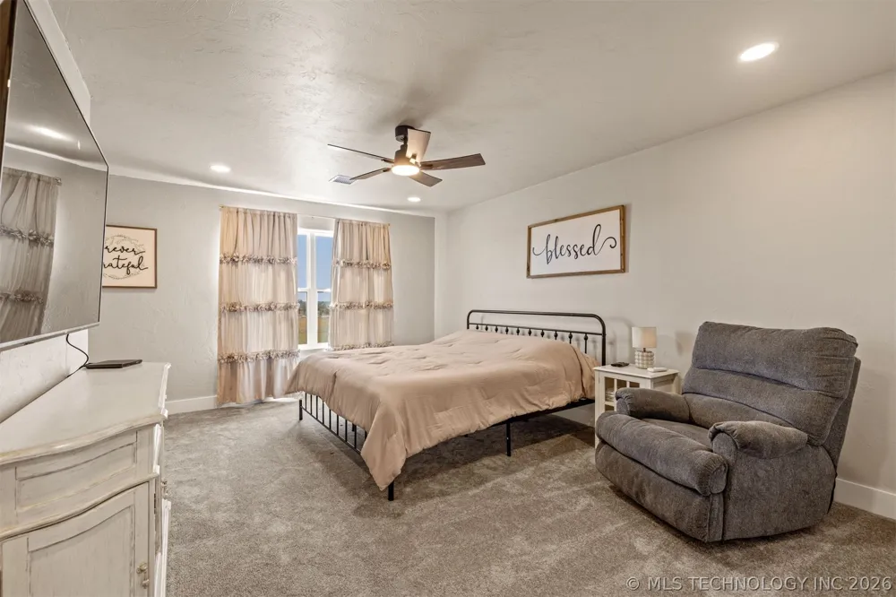 13917 State Highway 82 Tahlequah, OK 74464