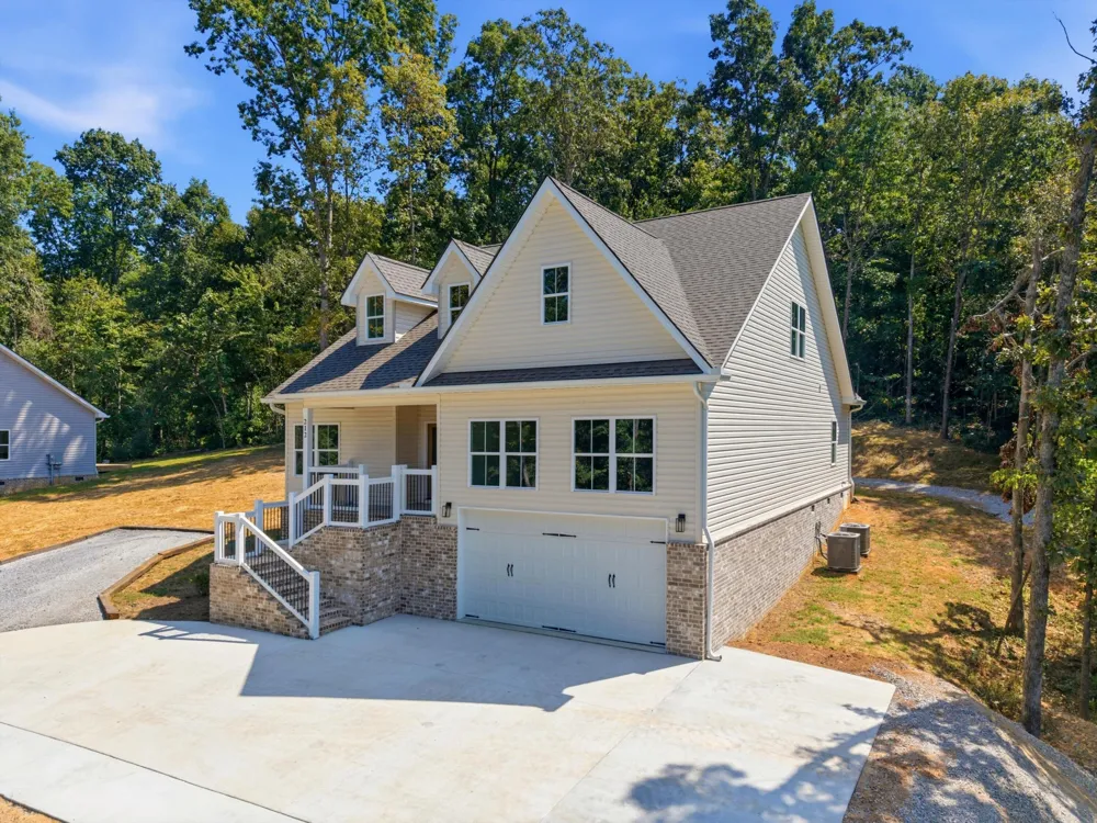 212 Hollow Road NE Cleveland, TN 37323