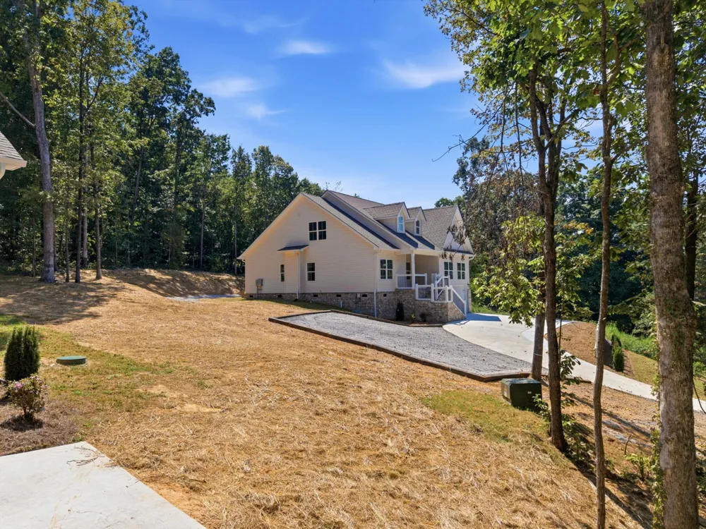 212 Hollow Road NE Cleveland, TN 37323