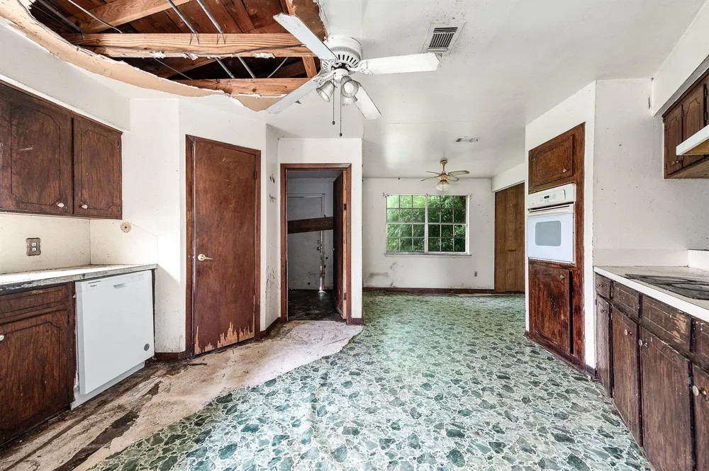 2719 Fm 524 Sweeny, TX 77480