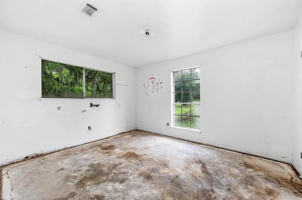 2719 Fm 524 Sweeny, TX 77480