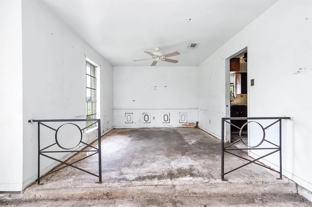 2719 Fm 524 Sweeny, TX 77480