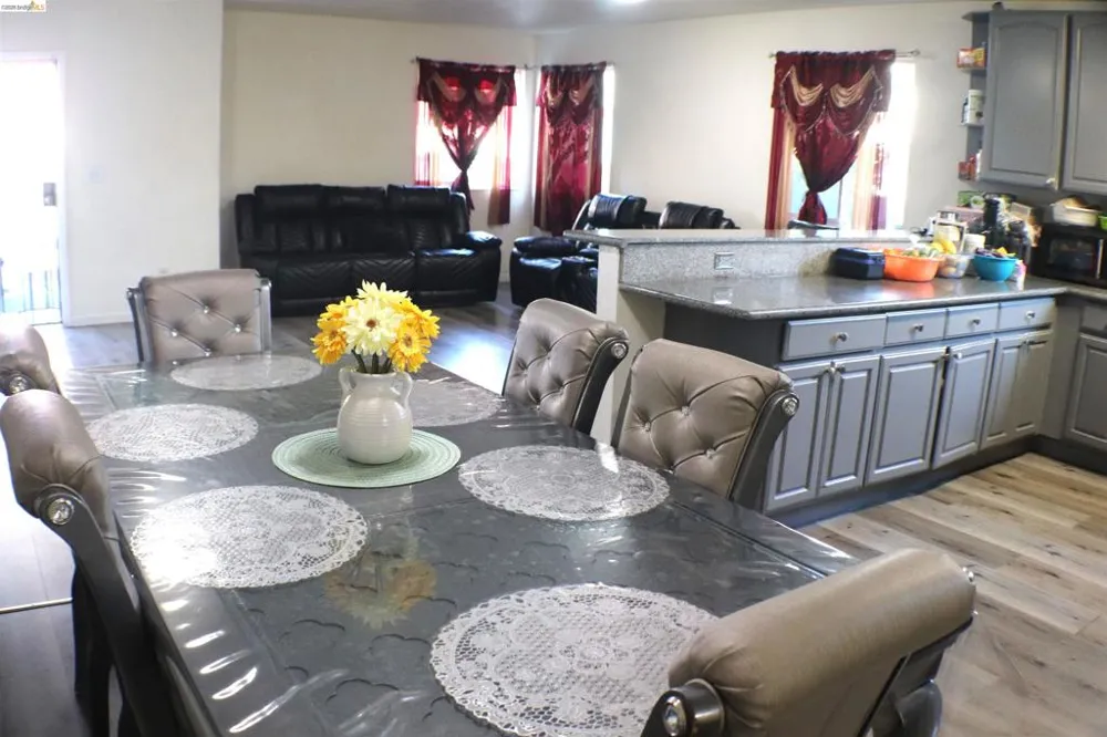 1317 Garvin Ave Richmond, CA 94801