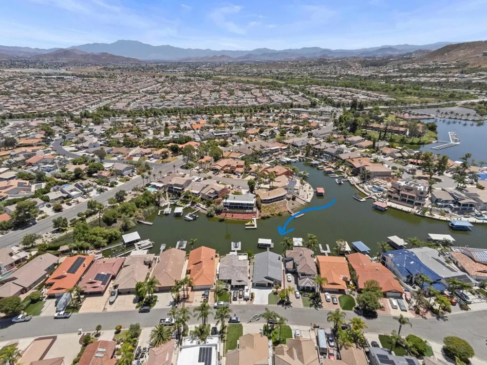 30194 White Wake Drive Canyon Lake, CA 92587