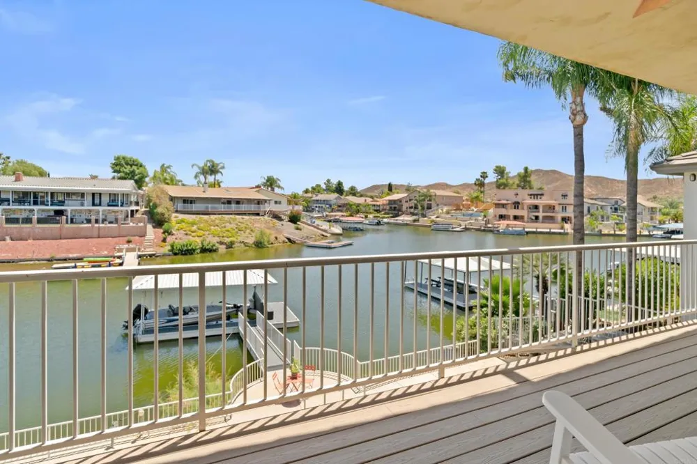 30194 White Wake Drive Canyon Lake, CA 92587