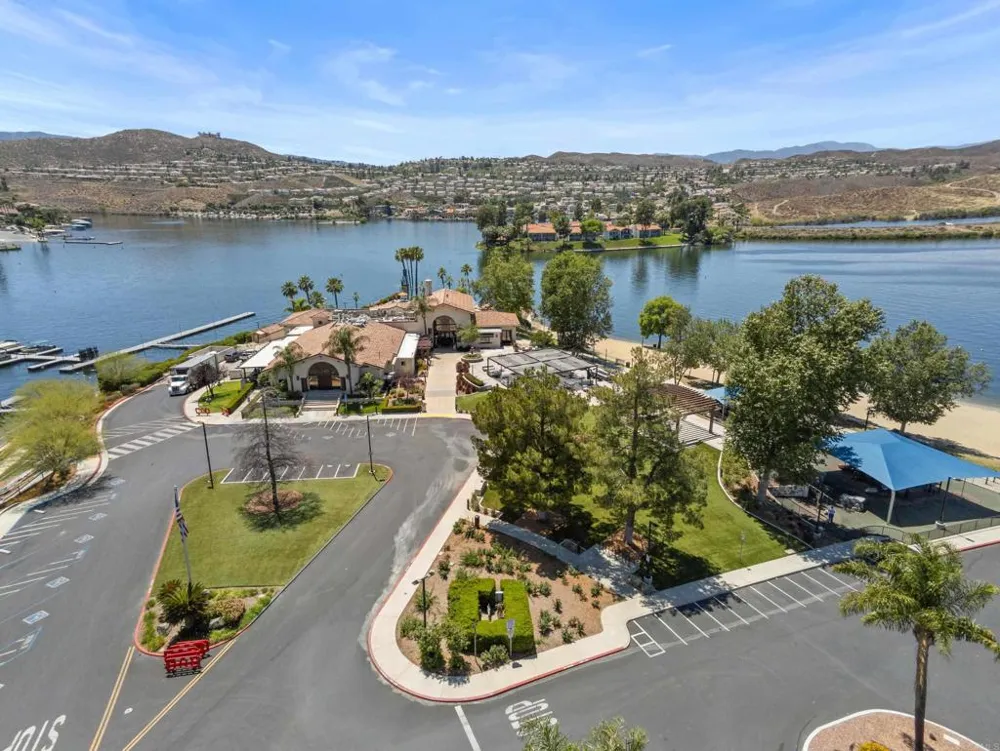30194 White Wake Drive Canyon Lake, CA 92587