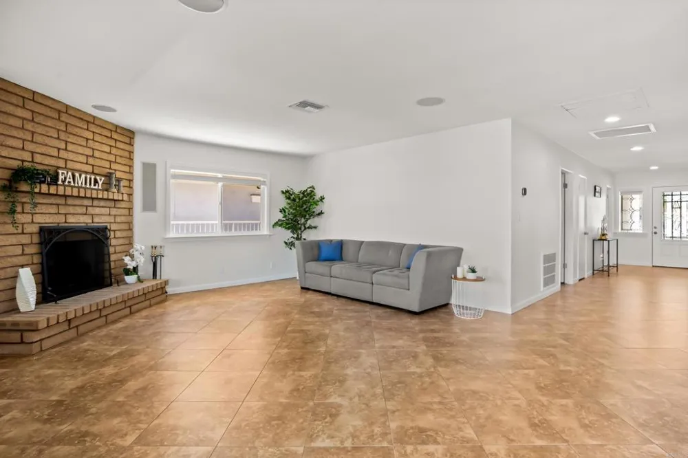 30194 White Wake Drive Canyon Lake, CA 92587
