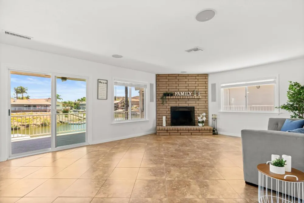 30194 White Wake Drive Canyon Lake, CA 92587