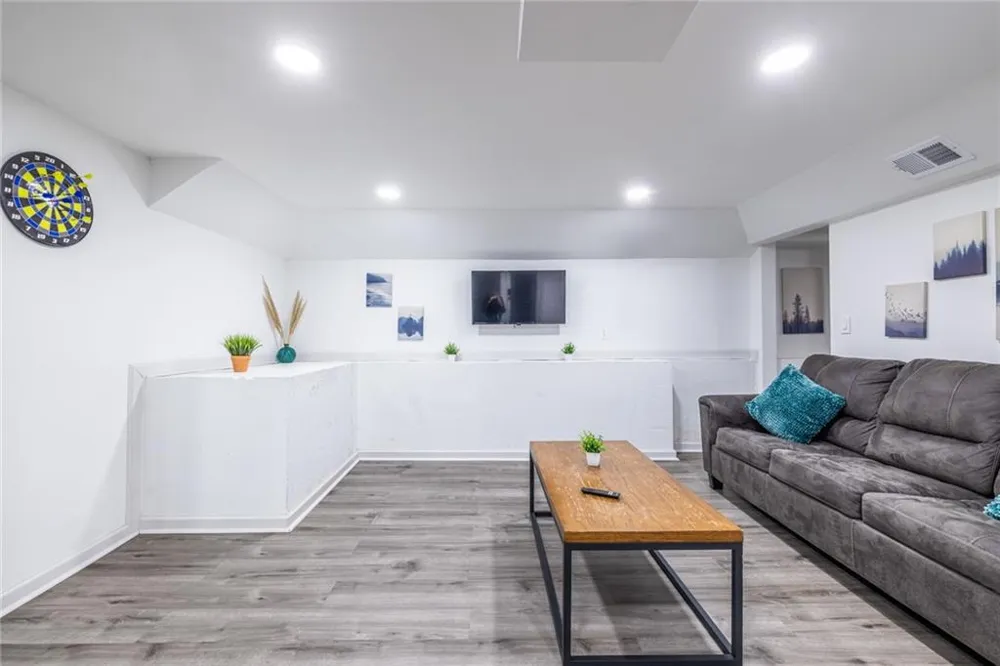 1122 Elaine Drive Forest Park, GA 30297