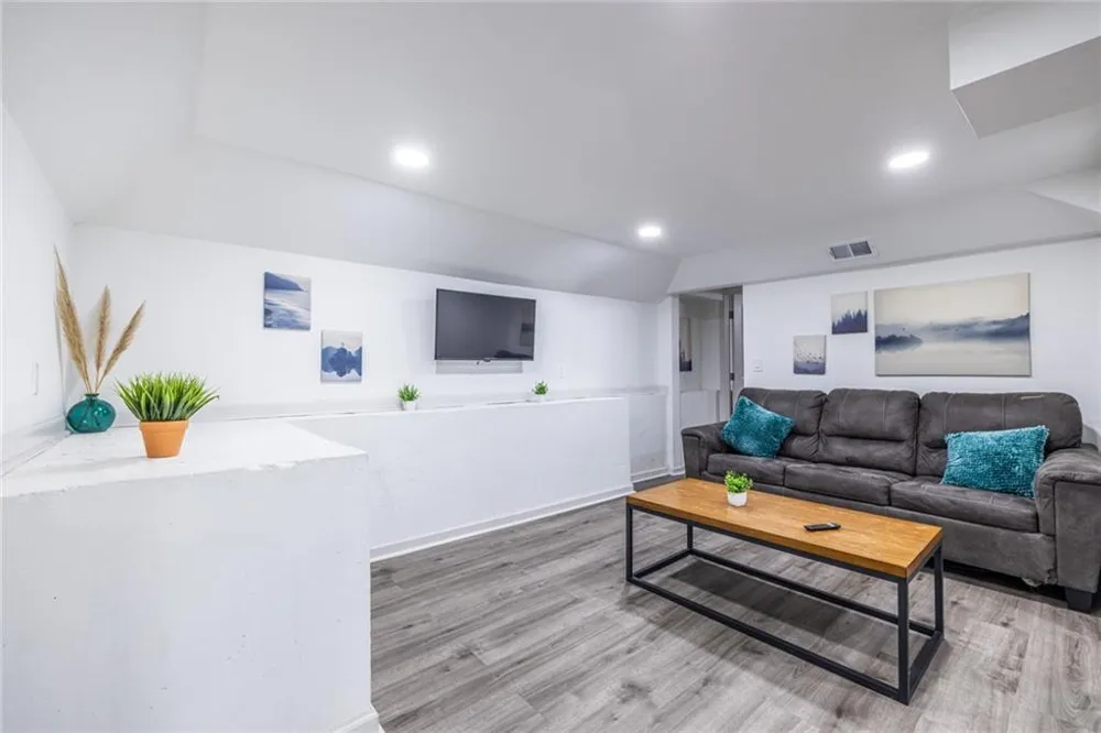 1122 Elaine Drive Forest Park, GA 30297