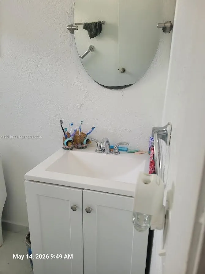 14239 SW 10th St Miami, FL 33184