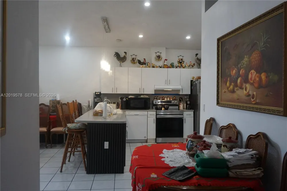 14239 SW 10th St Miami, FL 33184