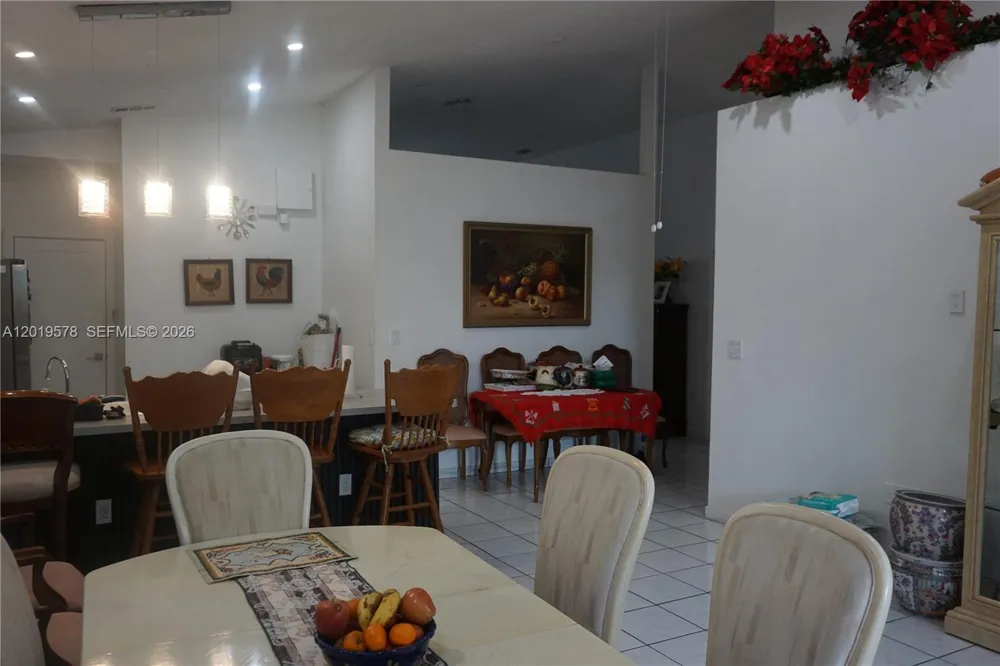 14239 SW 10th St Miami, FL 33184