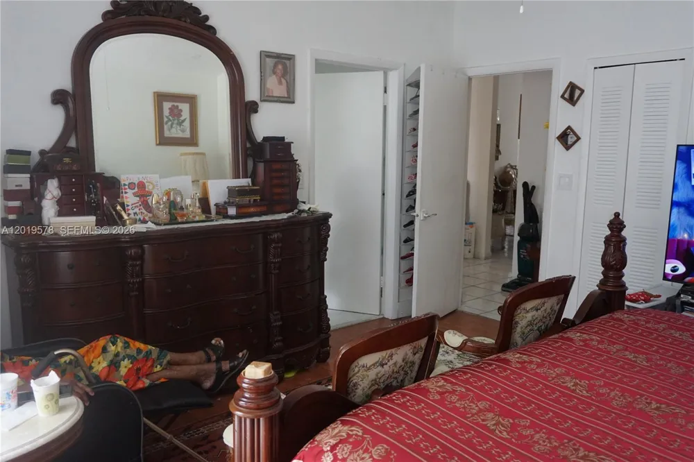 14239 SW 10th St Miami, FL 33184