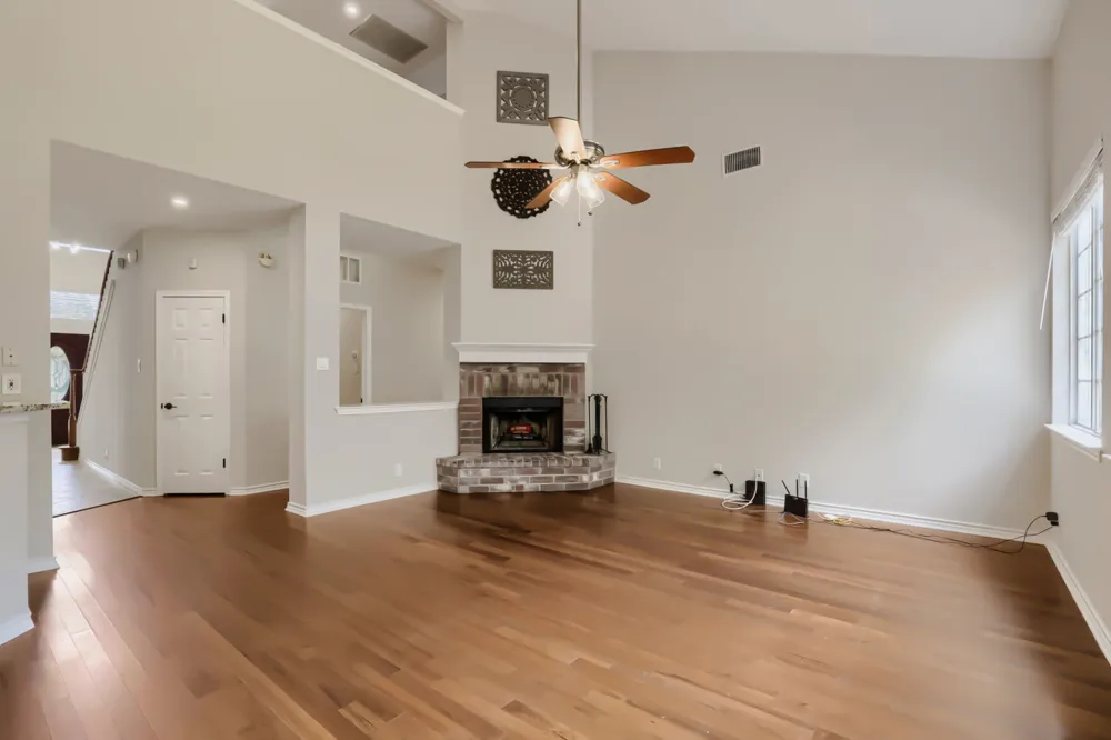 216 Sailors Run Lakeway, TX 78734