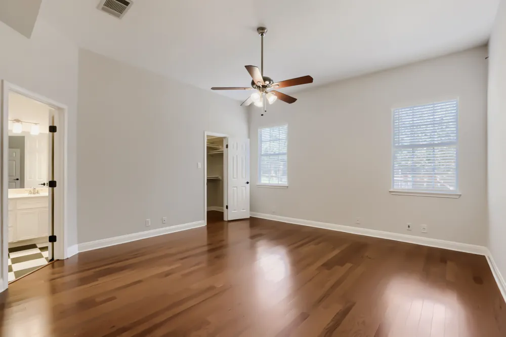216 Sailors Run Lakeway, TX 78734