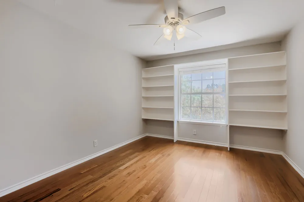 216 Sailors Run Lakeway, TX 78734