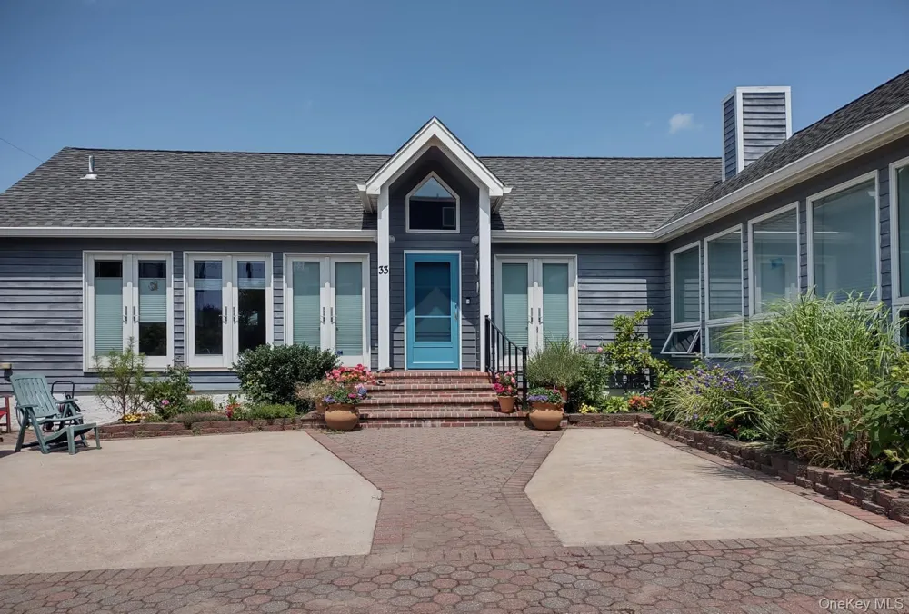 33 Bath Street Lido Beach, NY 11561
