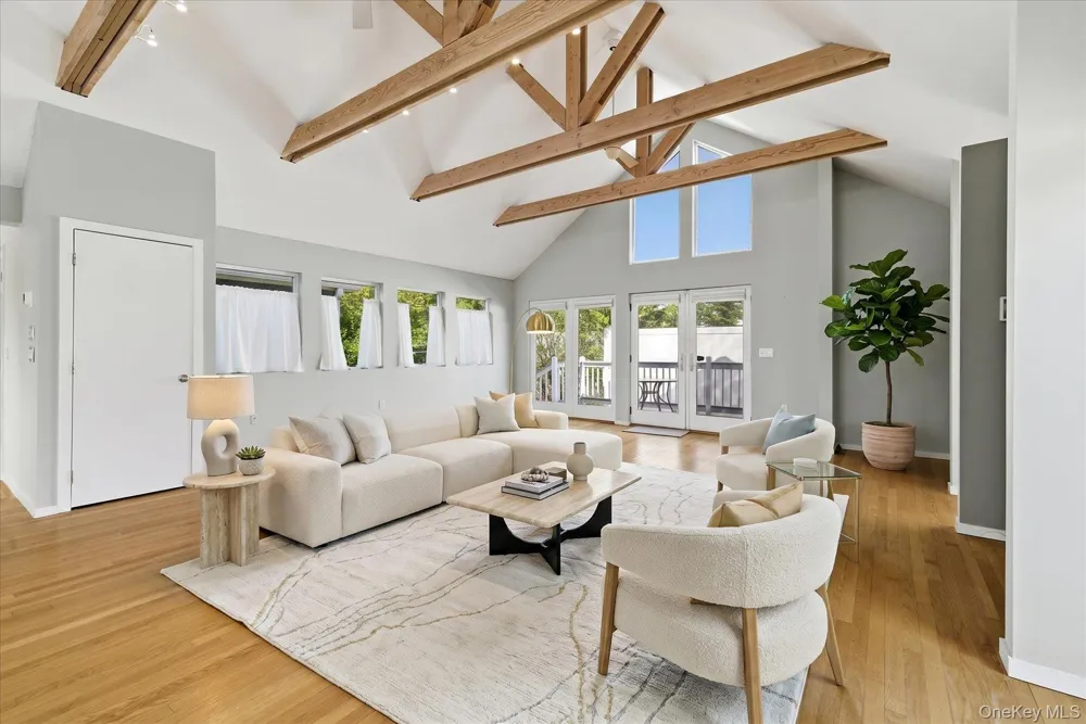 33 Bath Street Lido Beach, NY 11561