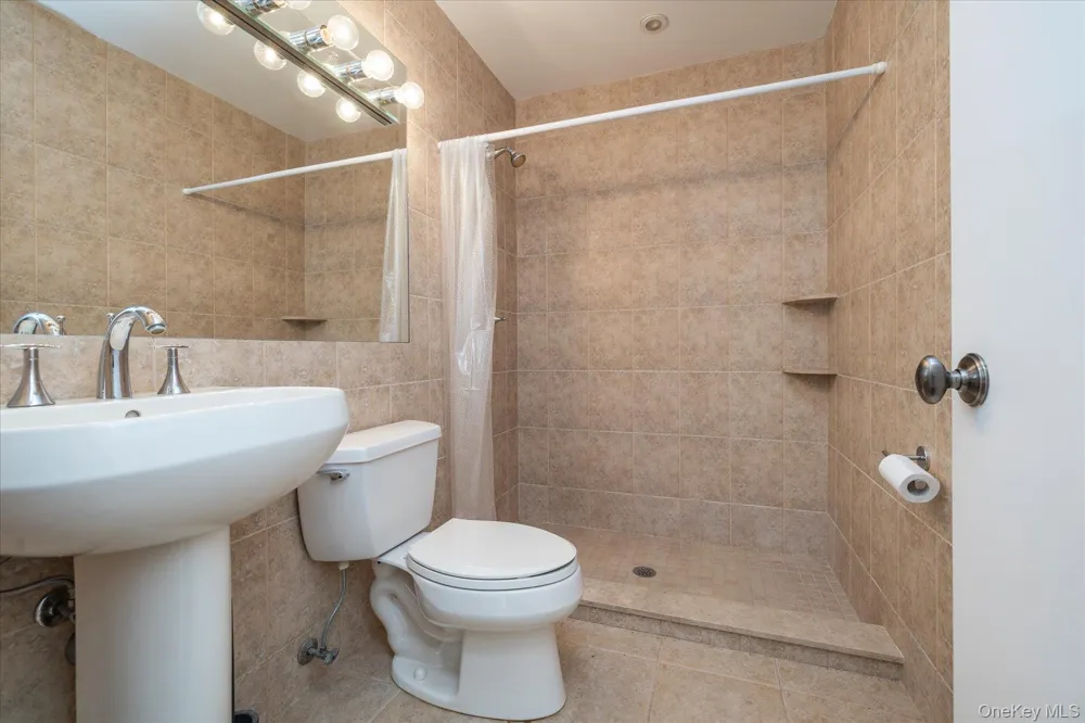 33 Bath Street Lido Beach, NY 11561