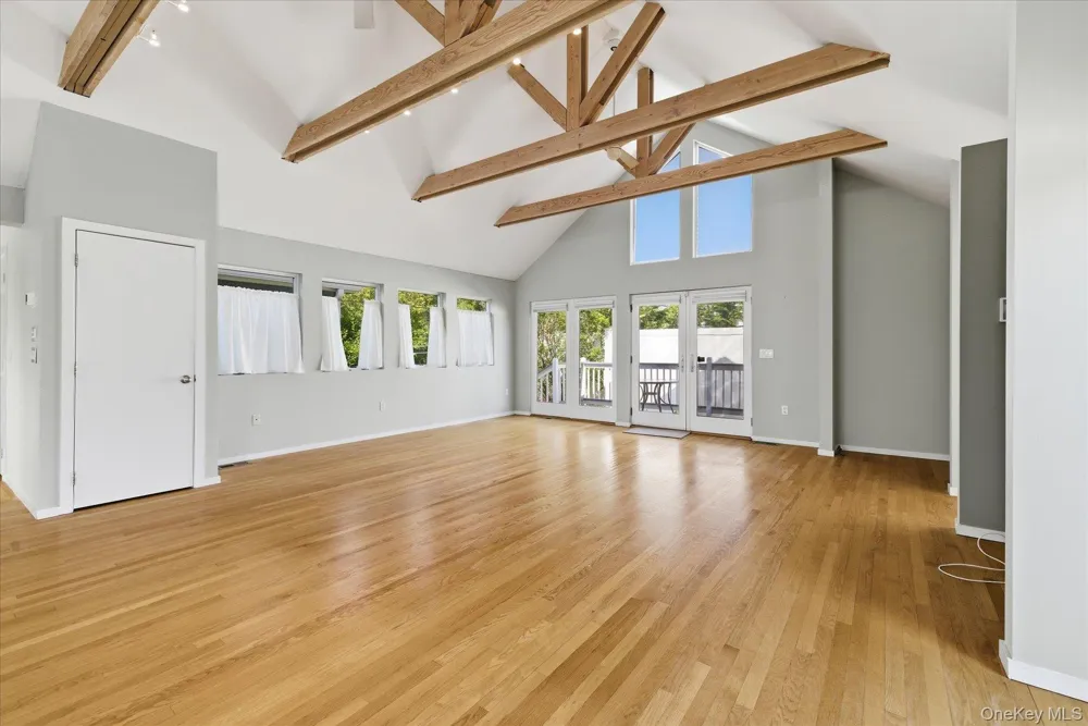 33 Bath Street Lido Beach, NY 11561