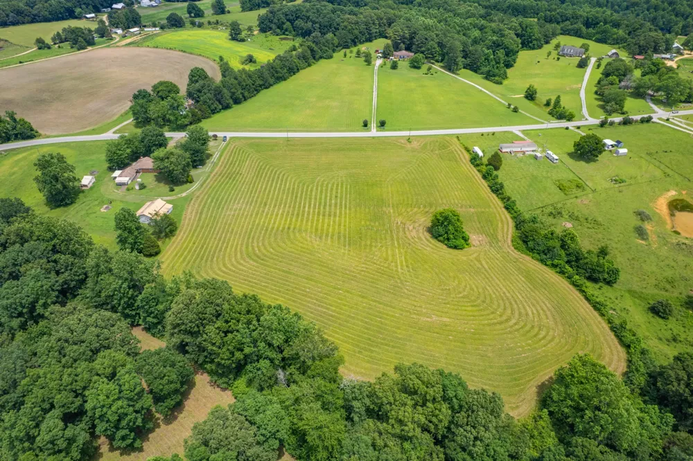 0 Campbellsville Pike Ethridge, TN 38456