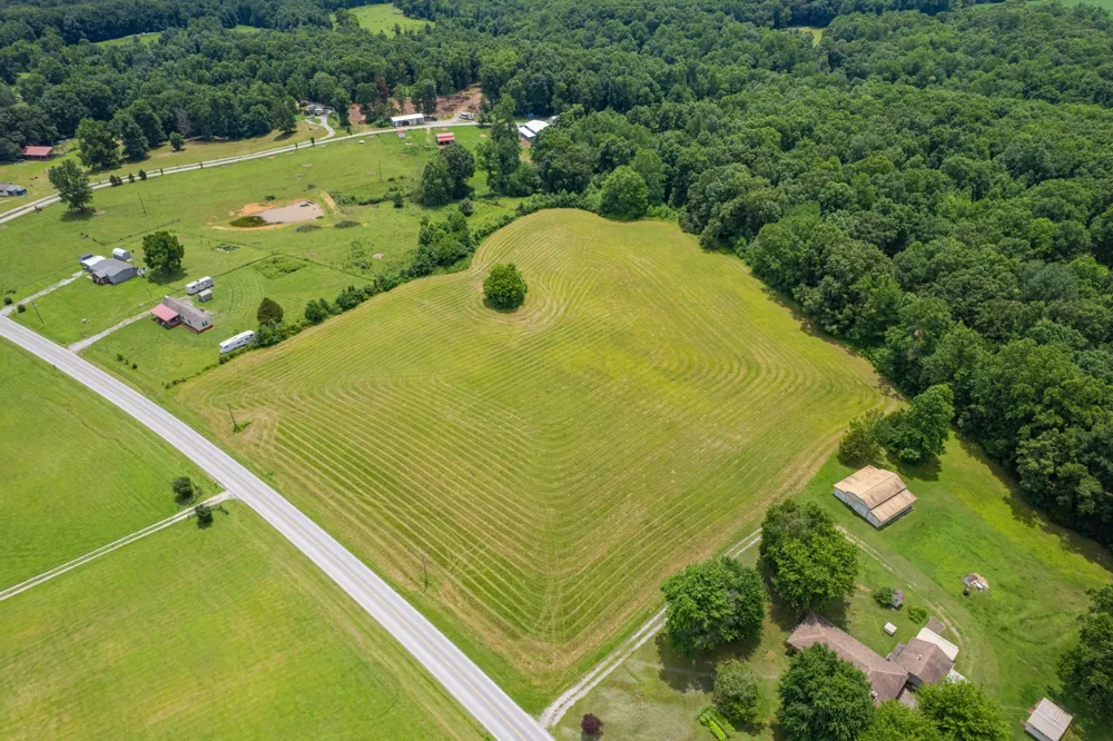 0 Campbellsville Pike Ethridge, TN 38456