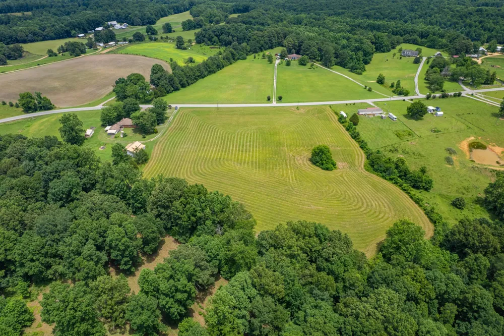 0 Campbellsville Pike Ethridge, TN 38456