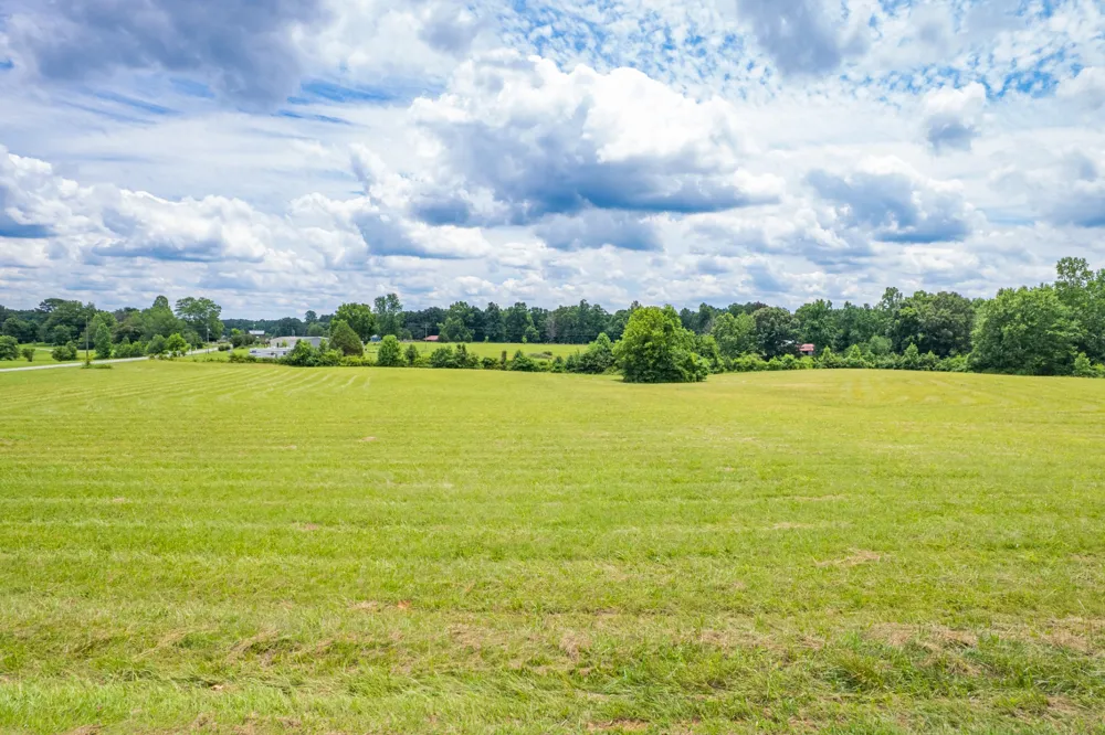 0 Campbellsville Pike Ethridge, TN 38456