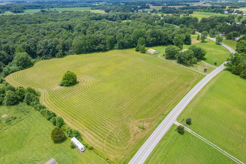 0 Campbellsville Pike Ethridge, TN 38456