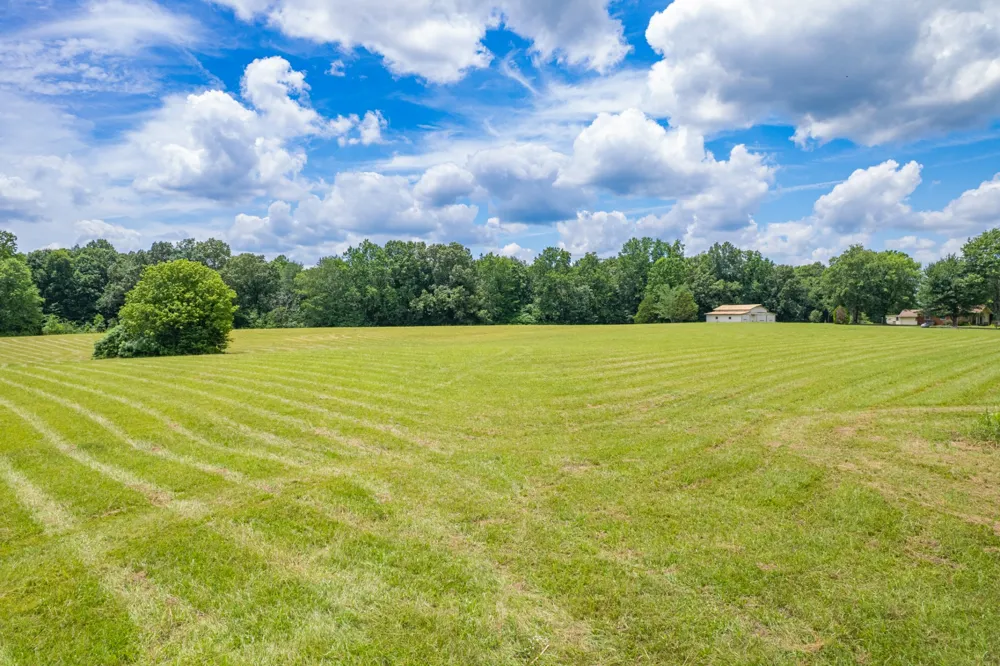 0 Campbellsville Pike Ethridge, TN 38456