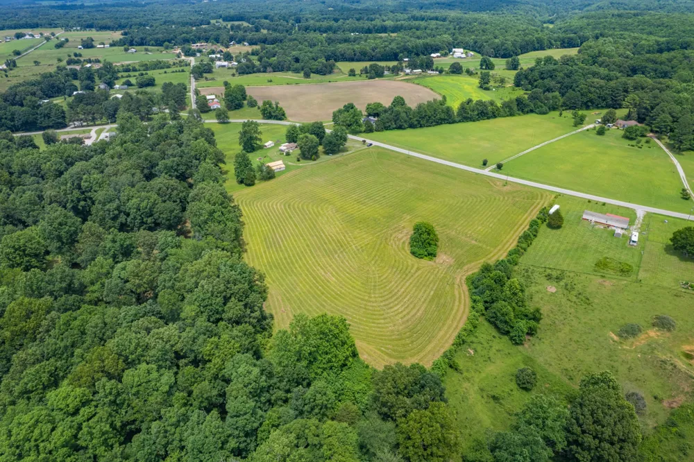 0 Campbellsville Pike Ethridge, TN 38456