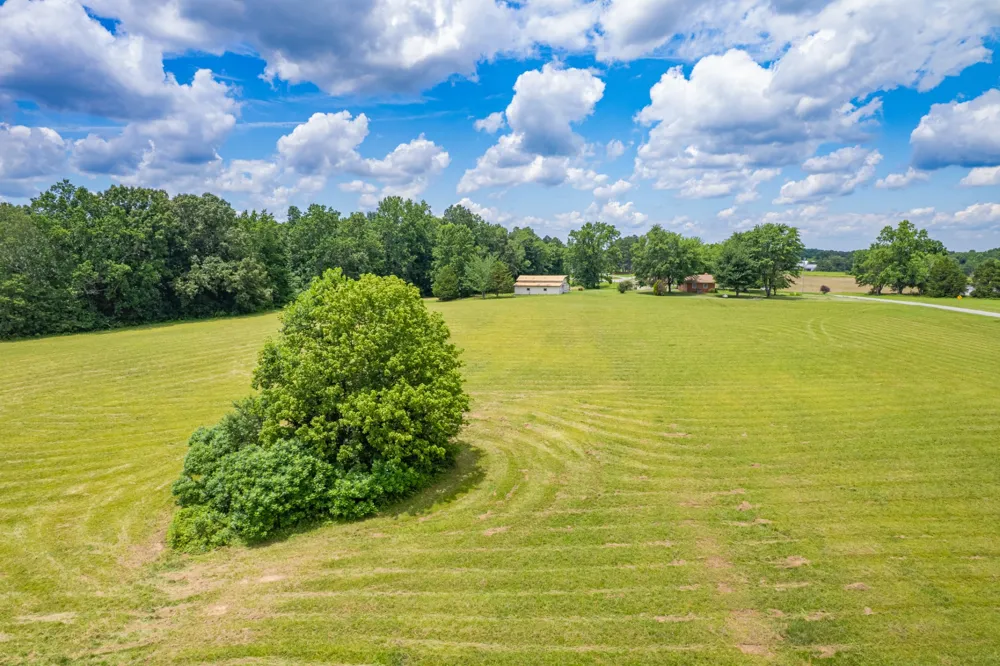 0 Campbellsville Pike Ethridge, TN 38456
