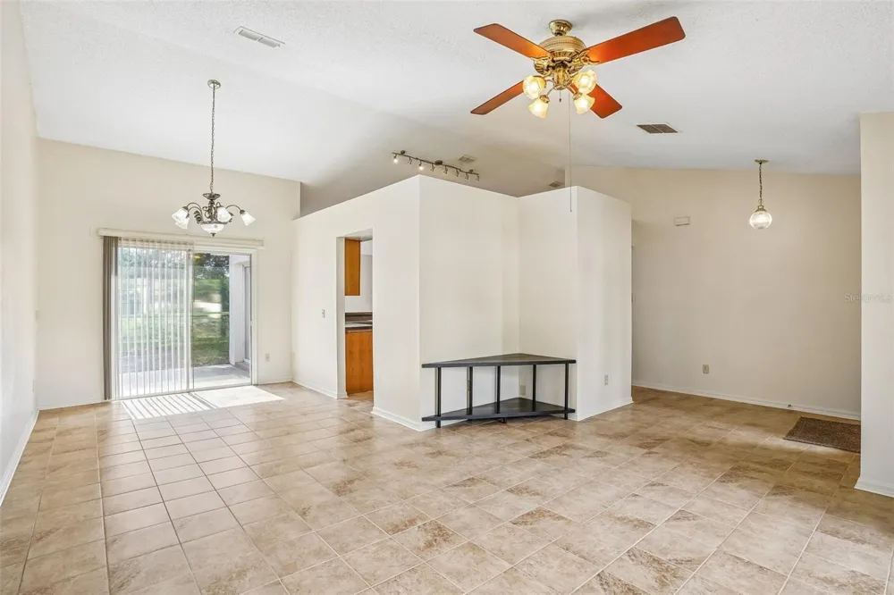 2596 ALCLOBE CIRCLE Ocoee, FL 34761