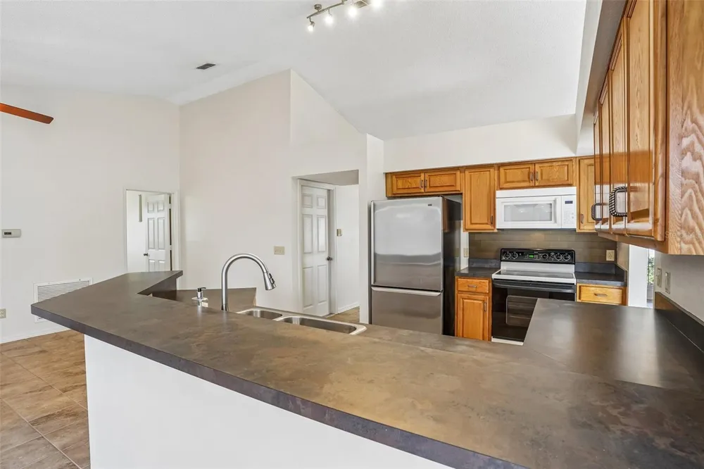 2596 ALCLOBE CIRCLE Ocoee, FL 34761