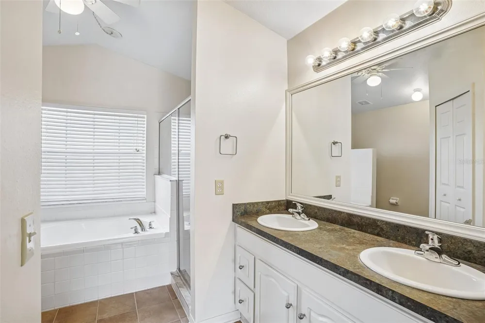 2596 ALCLOBE CIRCLE Ocoee, FL 34761