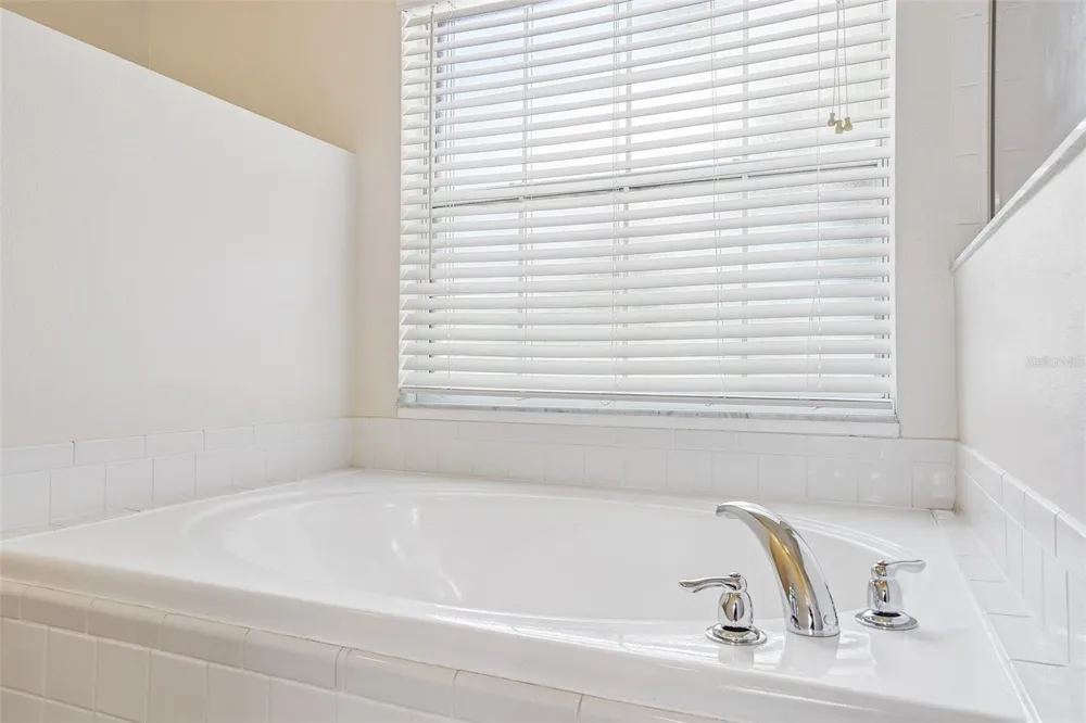 2596 ALCLOBE CIRCLE Ocoee, FL 34761
