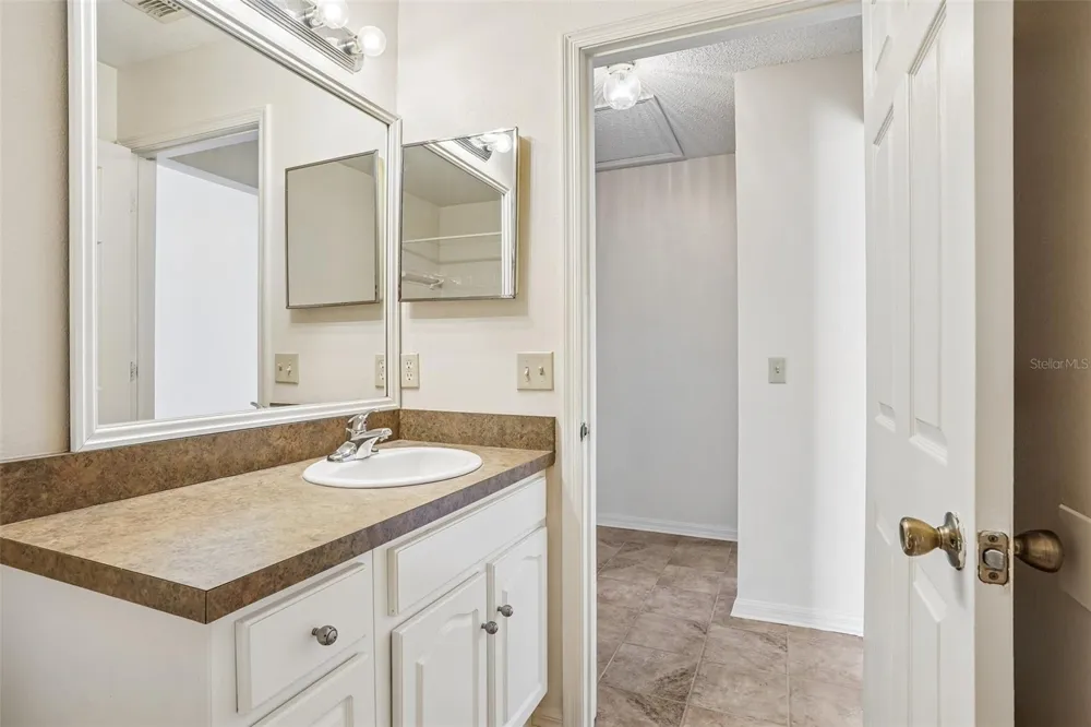 2596 ALCLOBE CIRCLE Ocoee, FL 34761
