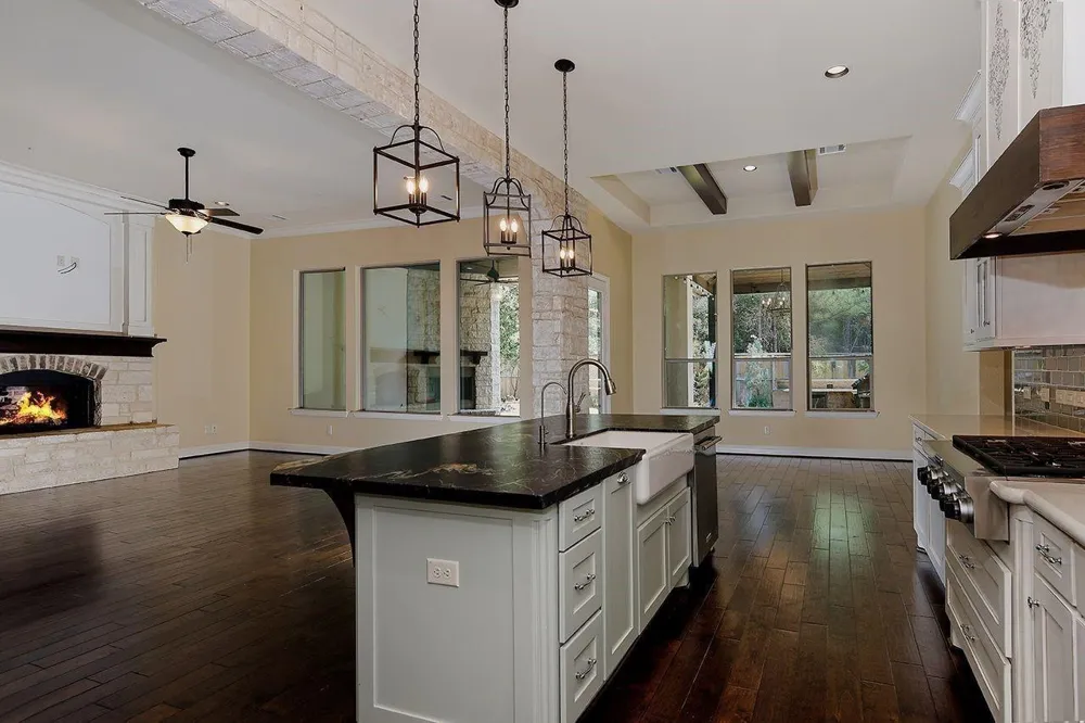 330 Mill Creek Road Pinehurst, TX 77362