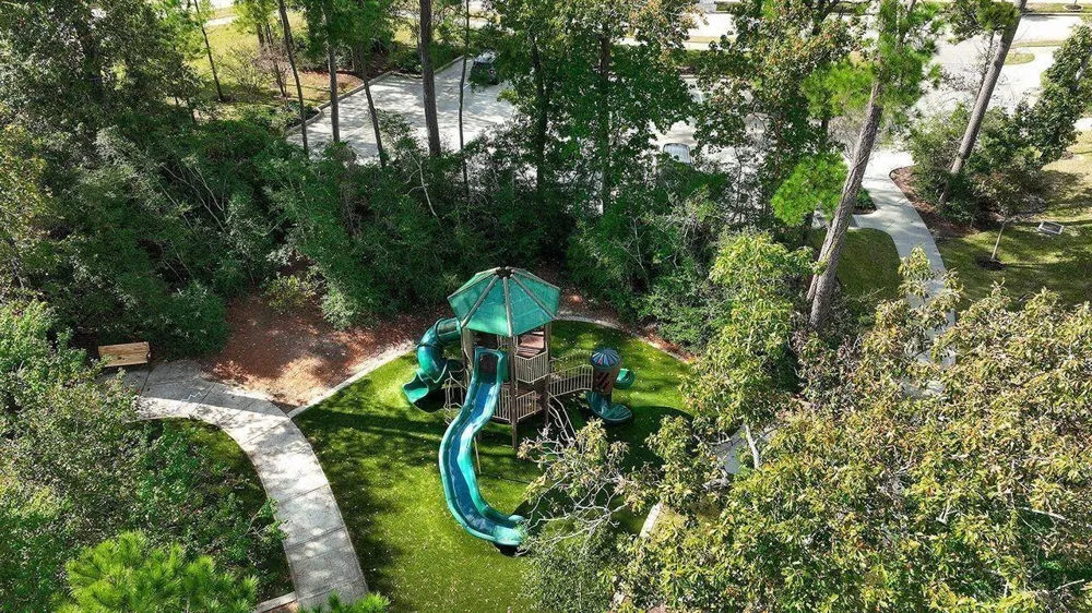 330 Mill Creek Road Pinehurst, TX 77362